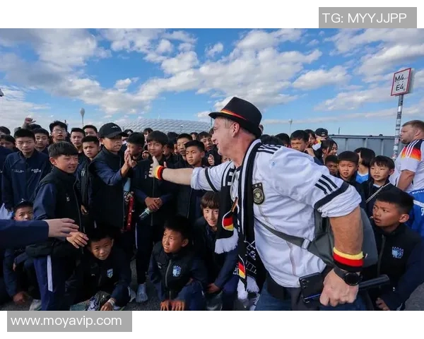 失去父亲的足球明星如何在逆境中重拾梦想与荣耀